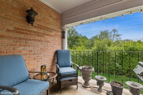 Tiny photo for 565 Shorely Drive #202, Barrington, IL 60010 (MLS # 12369888)