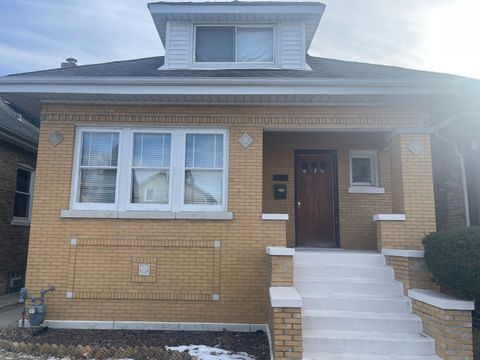 5631 W Cornelia Avenue Chicago IL 60634