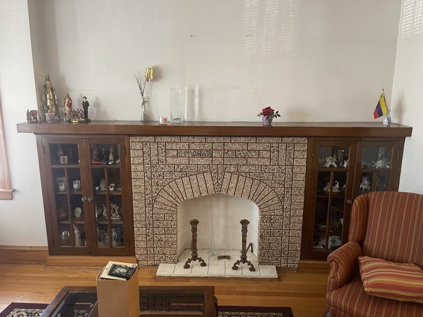 5631 W Cornelia Avenue