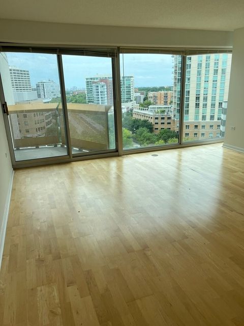 Tiny photo for 1720 Maple Avenue #1170, Evanston, IL 60201 (MLS # 12431062)