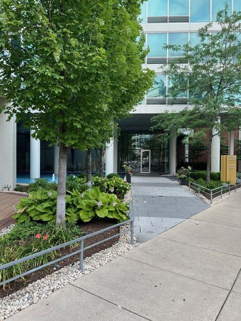 Tiny photo for 1720 Maple Avenue #1170, Evanston, IL 60201 (MLS # 12431062)