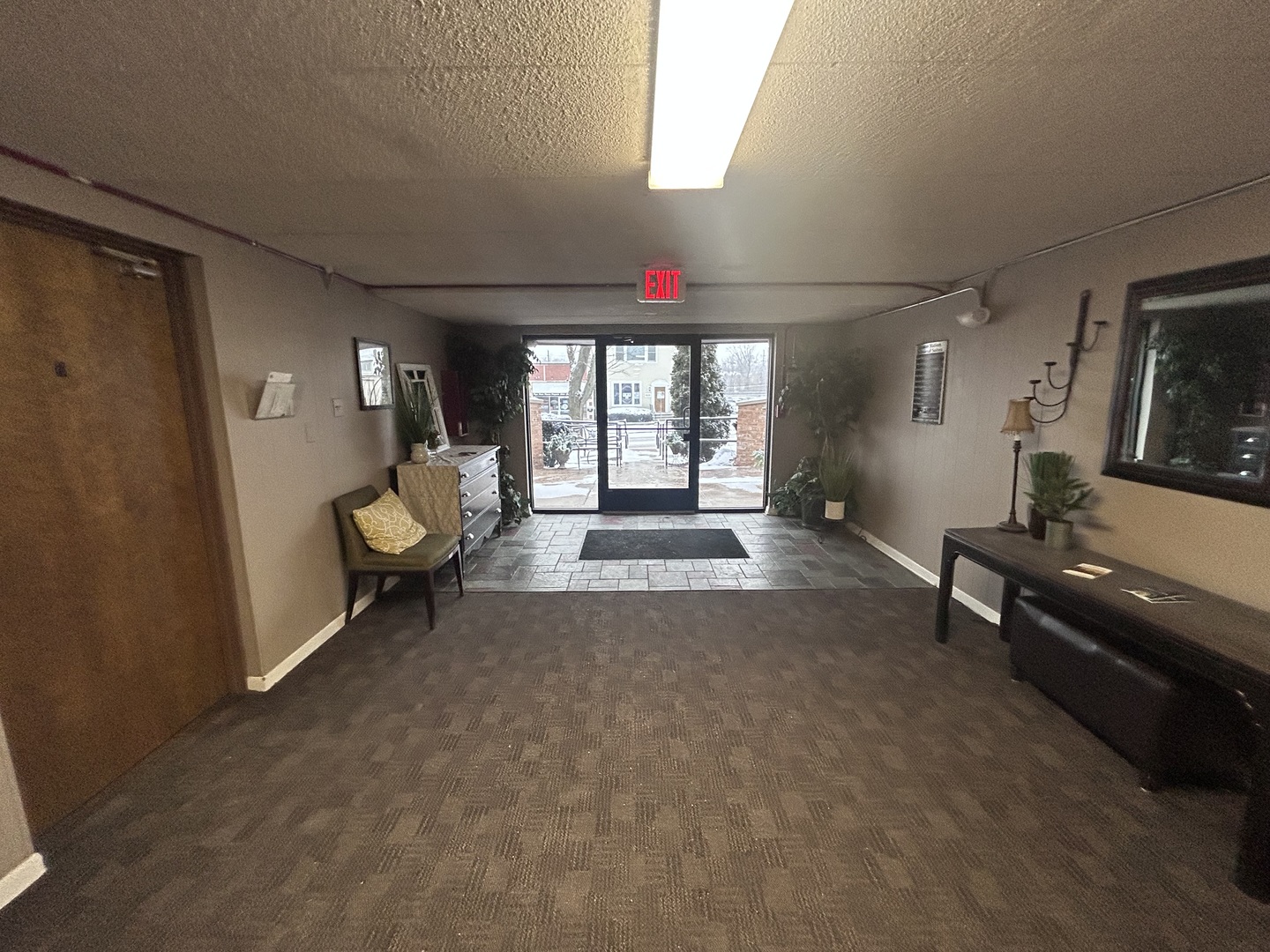 1039 COLLEGE Avenue B