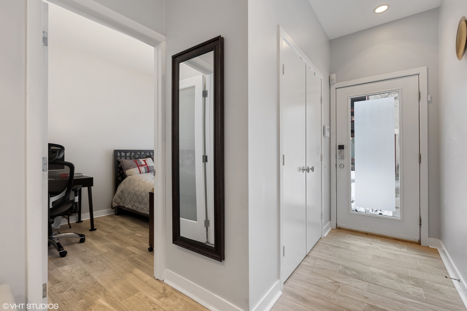 1240 W COTTAGE Place