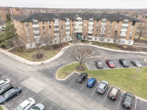 Tiny photo for 470 Fawell Boulevard #508, Glen Ellyn, IL 60137 (MLS # 12607876)