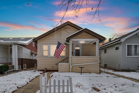 5531 W Grace Street Chicago IL 60641