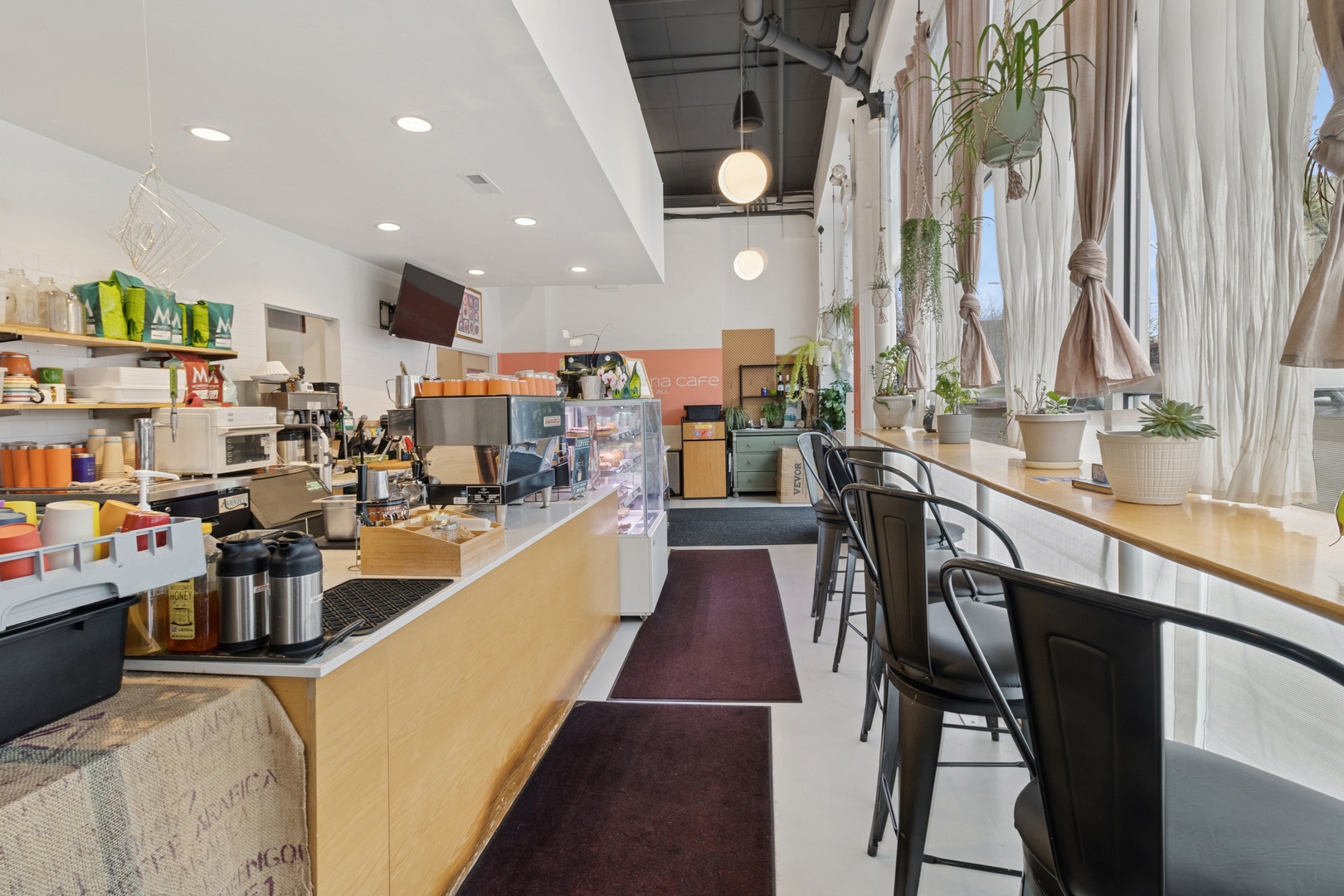 2800 W North Avenue