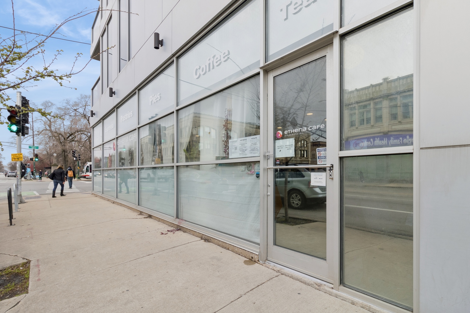 2800 W North Avenue