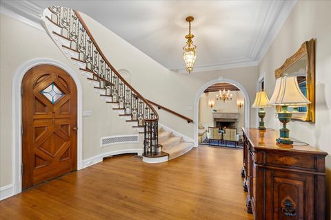 Tiny photo for 123 OXFORD Road, Kenilworth, IL 60043 (MLS # 12561462)