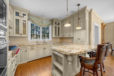 Tiny photo for 123 OXFORD Road, Kenilworth, IL 60043 (MLS # 12561462)