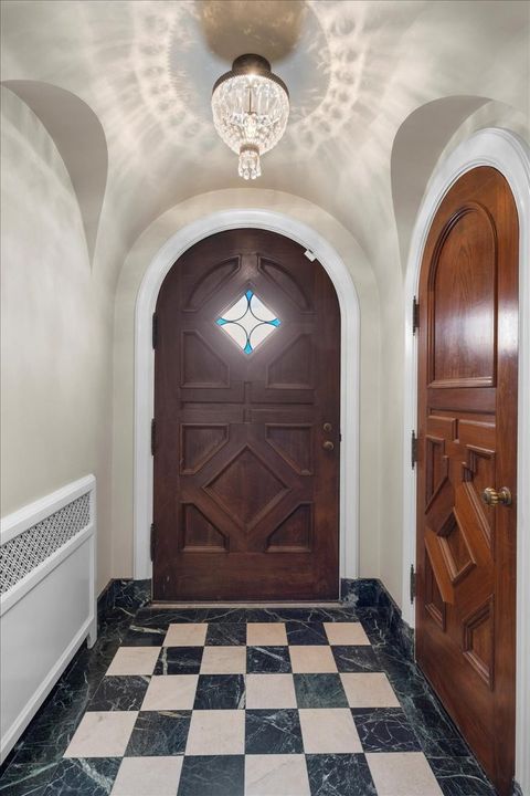 Tiny photo for 123 OXFORD Road, Kenilworth, IL 60043 (MLS # 12561462)