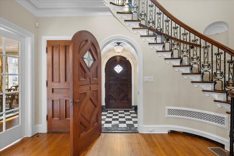 Tiny photo for 123 OXFORD Road, Kenilworth, IL 60043 (MLS # 12561462)