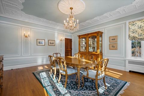 Tiny photo for 123 OXFORD Road, Kenilworth, IL 60043 (MLS # 12561462)