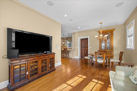 Tiny photo for 123 OXFORD Road, Kenilworth, IL 60043 (MLS # 12561462)