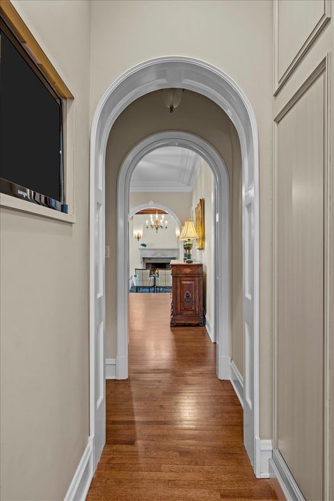 Tiny photo for 123 OXFORD Road, Kenilworth, IL 60043 (MLS # 12561462)