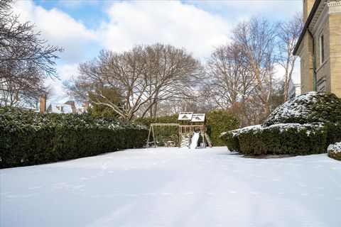 Tiny photo for 123 OXFORD Road, Kenilworth, IL 60043 (MLS # 12561462)