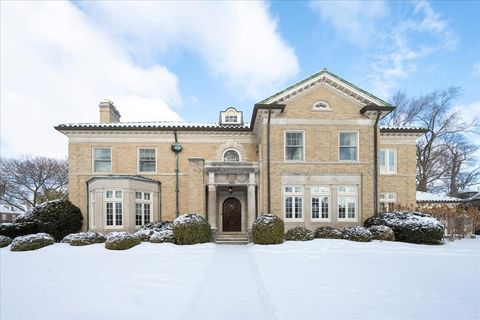 Photo of 123 OXFORD Road, Kenilworth, IL 60043 (MLS # 12561462)