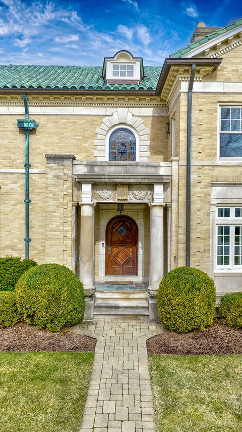 Tiny photo for 123 OXFORD Road, Kenilworth, IL 60043 (MLS # 12561462)