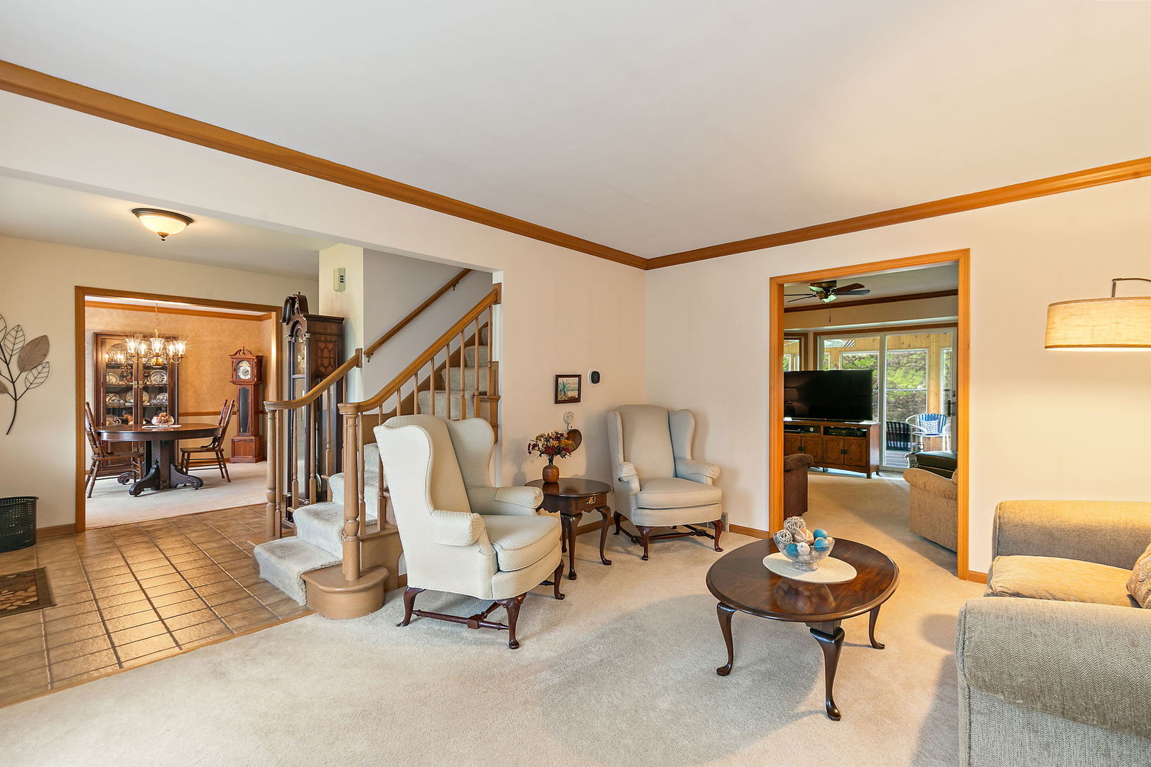 1045 Helen Drive