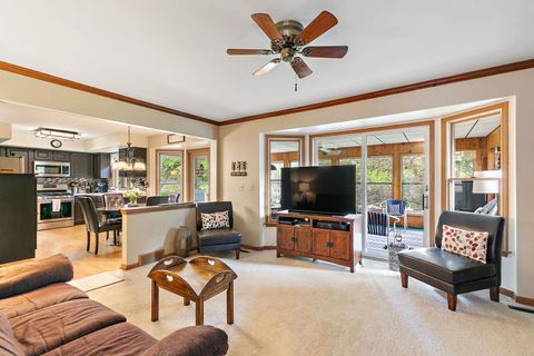 Tiny photo for 1045 Helen Drive, Algonquin, IL 60102 (MLS # 12642521)