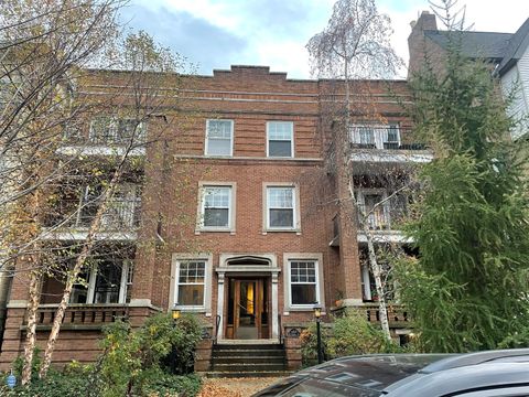 1057 W COLUMBIA Avenue 1E Chicago IL 60626