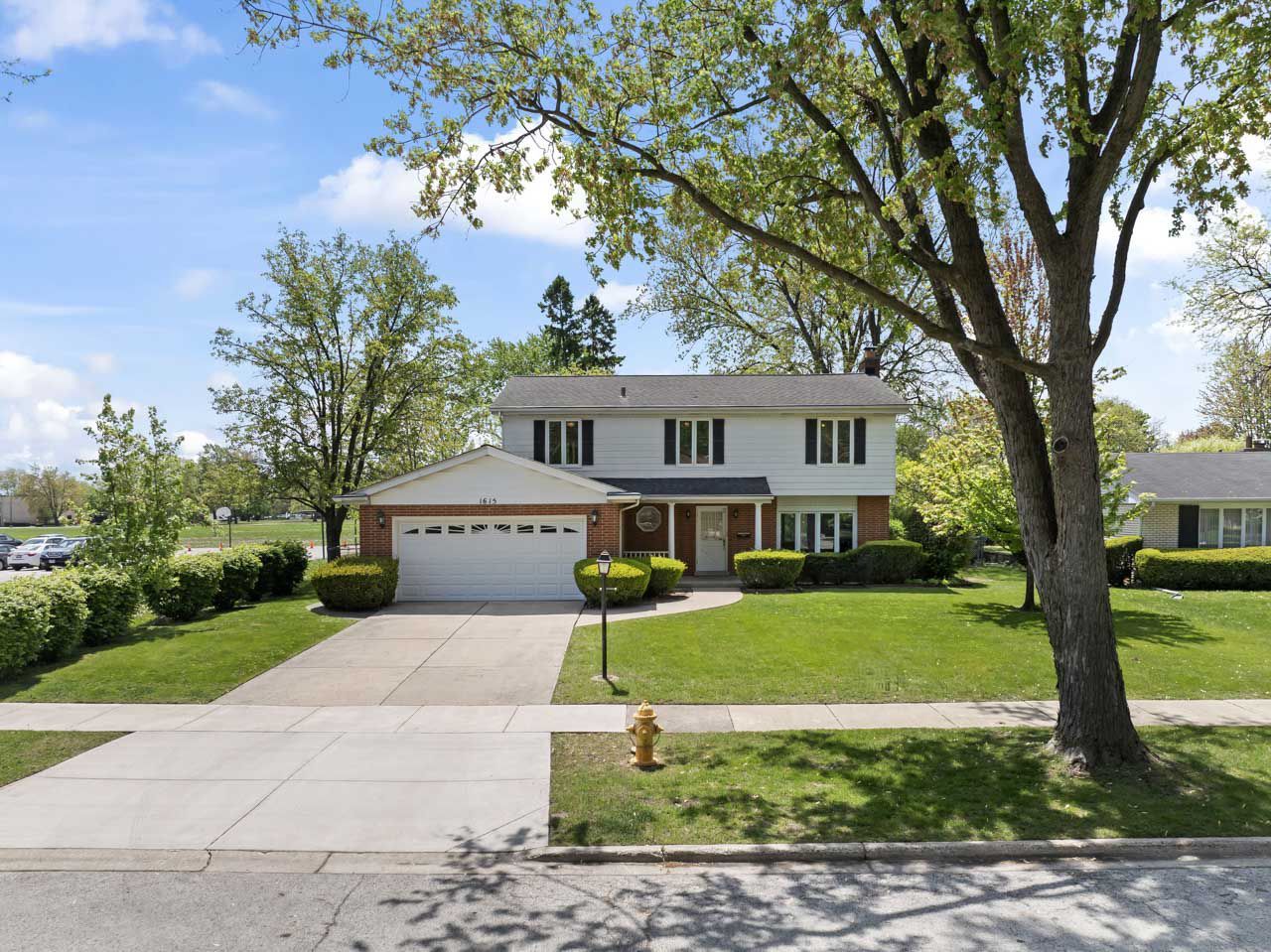 1615 E Linden Lane