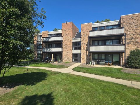 Tiny photo for 1806 Hemlock Place #106, Schaumburg, IL 60173 (MLS # 12466746)