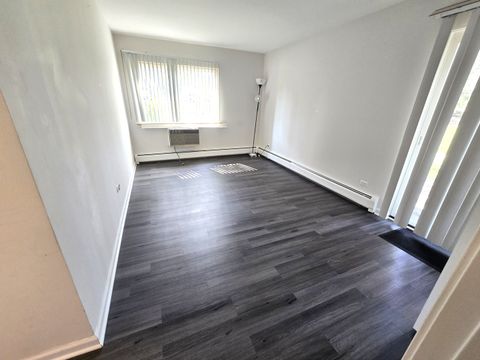 Tiny photo for 1806 Hemlock Place #106, Schaumburg, IL 60173 (MLS # 12466746)