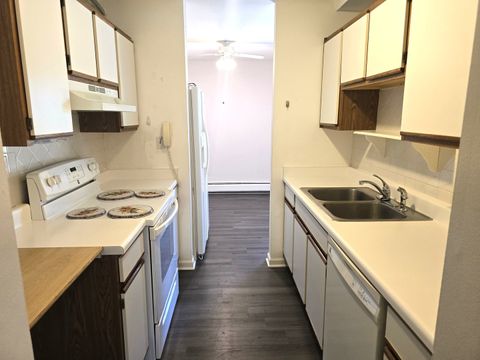 Tiny photo for 1806 Hemlock Place #106, Schaumburg, IL 60173 (MLS # 12466746)