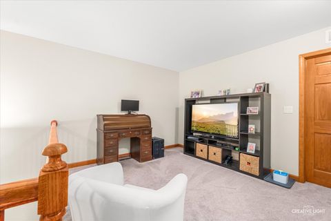 Tiny photo for 407 Bluegrass Parkway, Oswego, IL 60543 (MLS # 12622245)