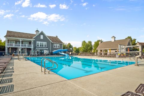 Tiny photo for 407 Bluegrass Parkway, Oswego, IL 60543 (MLS # 12622245)