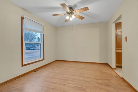 Tiny photo for 922 COVENTRY Lane, Crystal Lake, IL 60014 (MLS # 12585394)