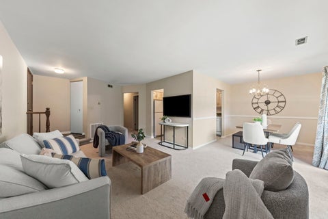 Tiny photo for 1712 Lakecliffe Drive #D, Wheaton, IL 60189 (MLS # 12782777)