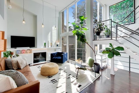 Tiny photo for 1757 W Sunnyside Avenue #A, Chicago, IL 60640 (MLS # 12732237)