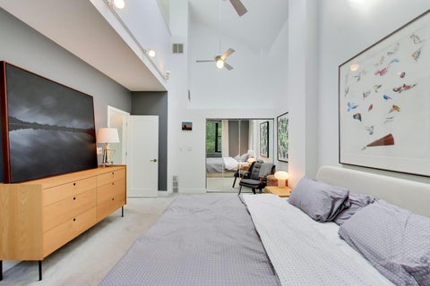 Tiny photo for 1757 W Sunnyside Avenue #A, Chicago, IL 60640 (MLS # 12732237)