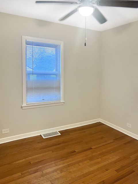 Tiny photo for 28 W 35th Place, Steger, IL 60475 (MLS # 12535737)