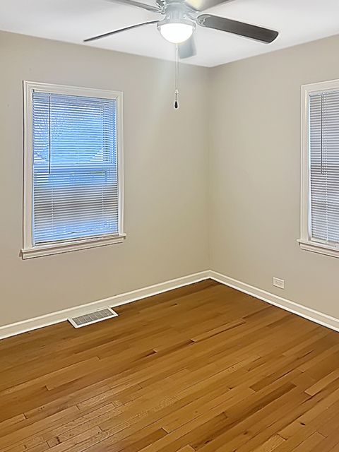 Tiny photo for 28 W 35th Place, Steger, IL 60475 (MLS # 12535737)