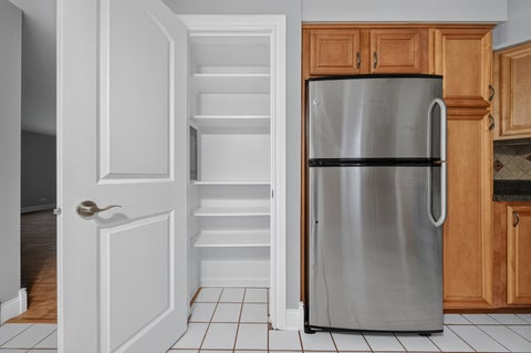 Tiny photo for 5024 N Austin Avenue #2E, Chicago, IL 60630 (MLS # 12719391)