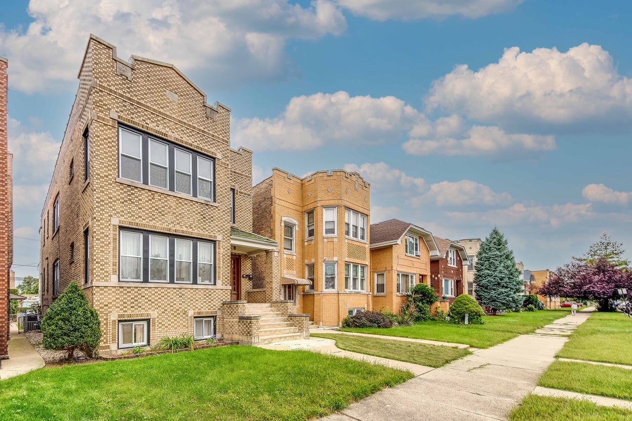 5225 W Melrose Street 1-R