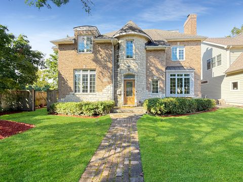 Photo of 5444 Grand Avenue, Western Springs, IL 60558 (MLS # 12319909)