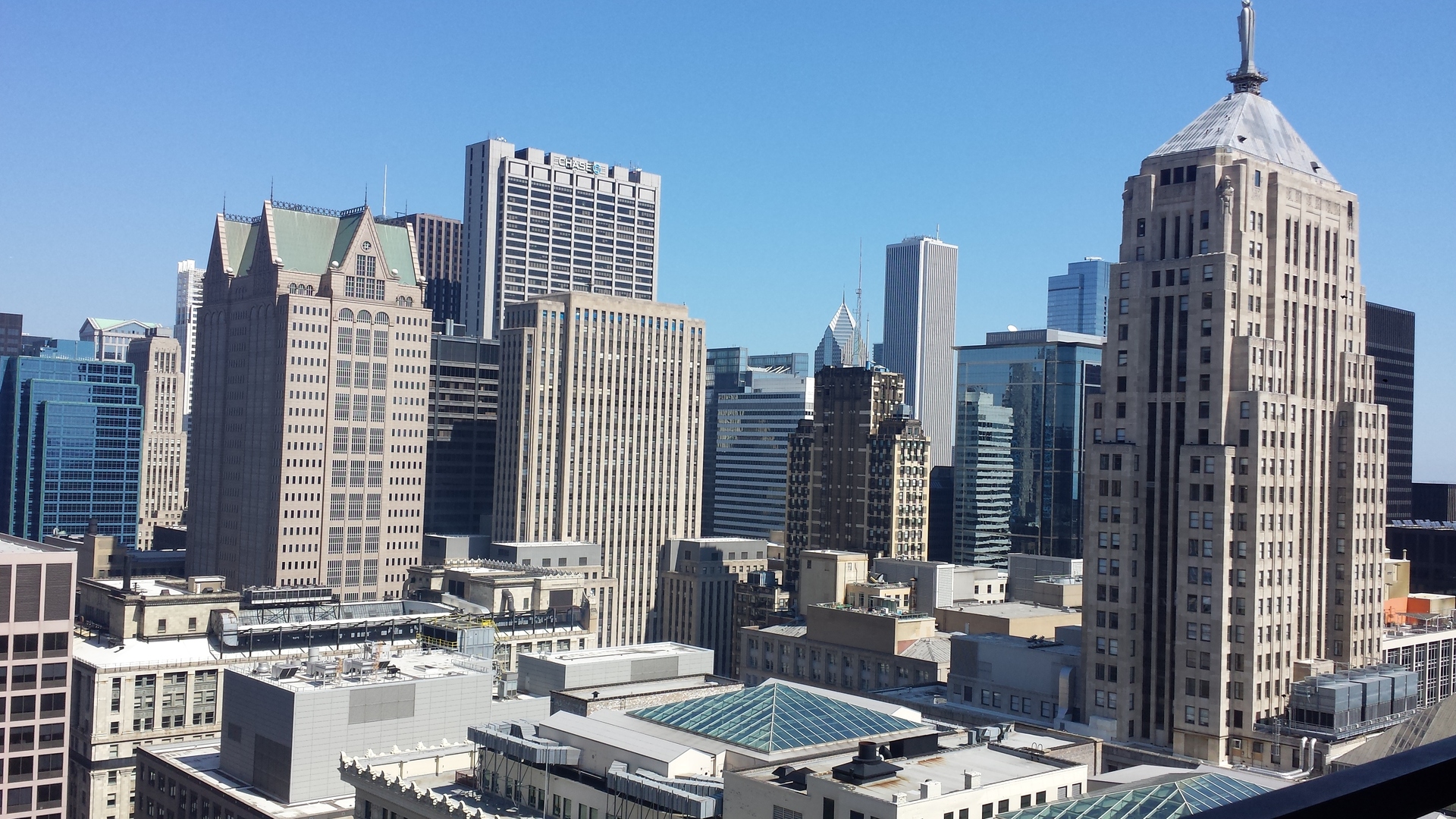 235 W Van Buren Street 3422