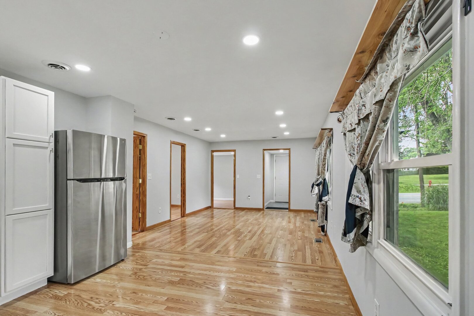 208 W Nippersink Road