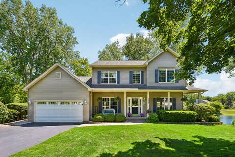 Tiny photo for 605 Tulip Circle, Island Lake, IL 60042 (MLS # 12669627)