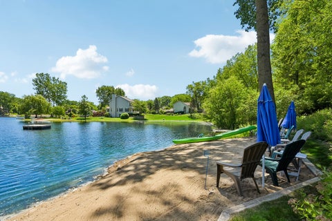 Tiny photo for 605 Tulip Circle, Island Lake, IL 60042 (MLS # 12669627)