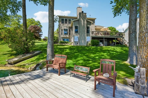 Tiny photo for 605 Tulip Circle, Island Lake, IL 60042 (MLS # 12669627)