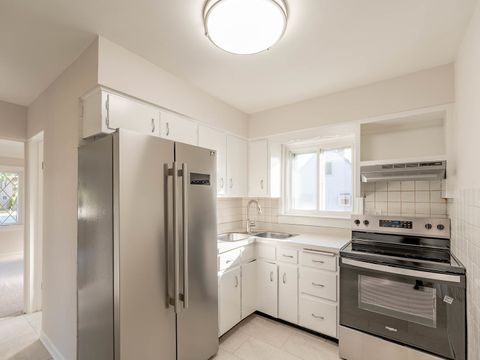 Tiny photo for 225 N Spruce Avenue, Bensenville, IL 60106 (MLS # 12480250)