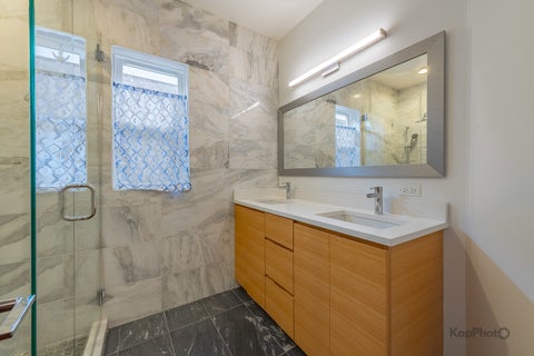 Tiny photo for 4624 N Winchester Avenue, Chicago, IL 60640 (MLS # 12725383)