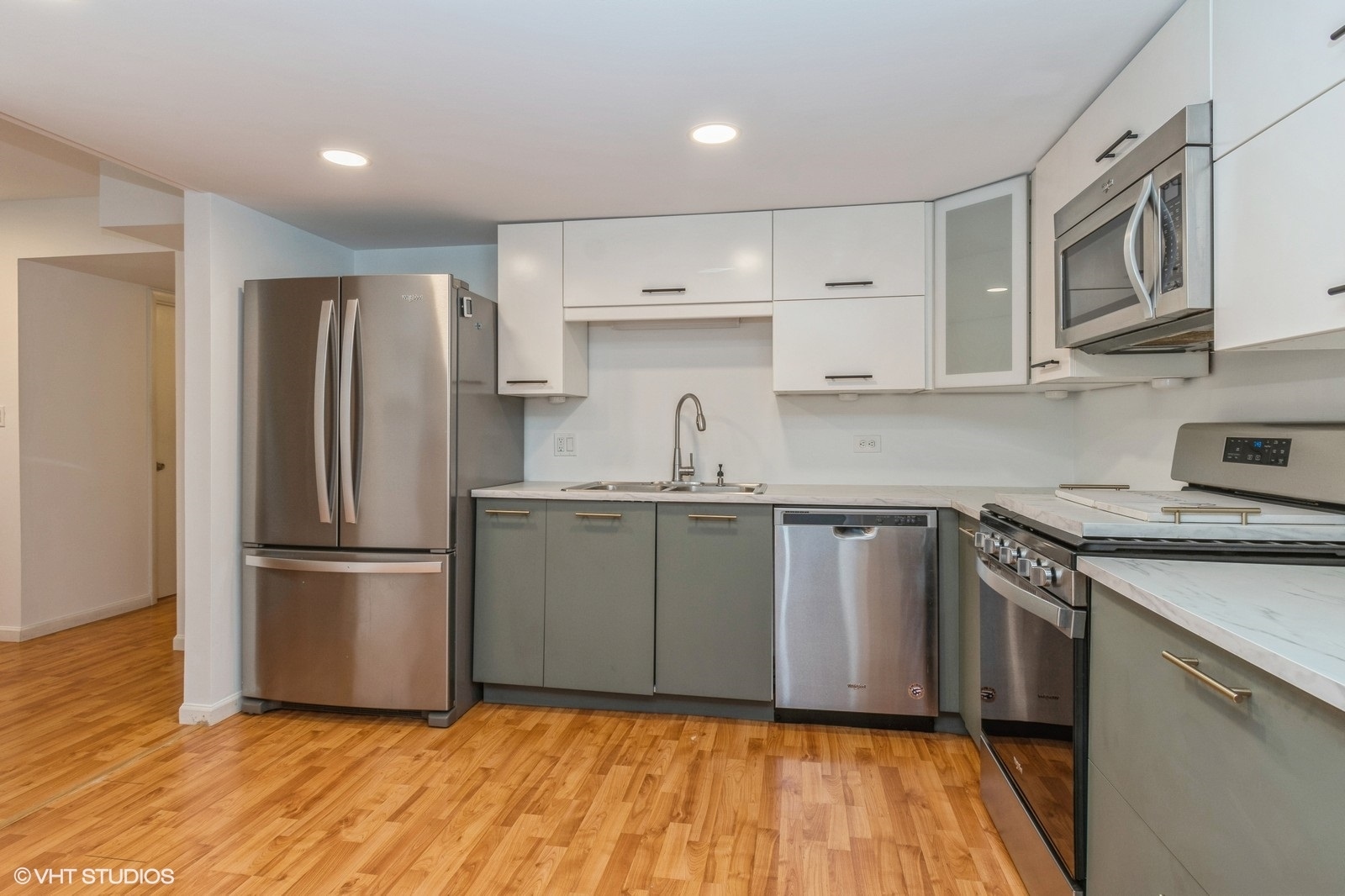 6330 HATHAWAY Lane 6330
