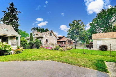 Tiny photo for 124 E Grantley Avenue, Elmhurst, IL 60126 (MLS # 12704527)