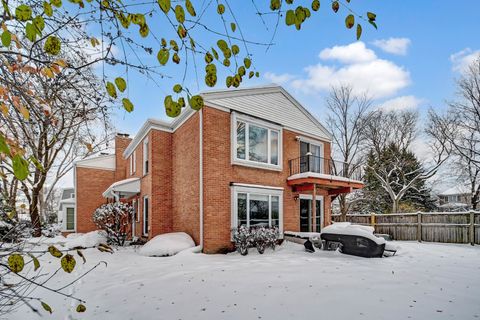 Tiny photo for 491 OLD SURREY Lane #A, Hinsdale, IL 60521 (MLS # 12571407)