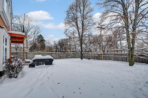 Tiny photo for 491 OLD SURREY Lane #A, Hinsdale, IL 60521 (MLS # 12571407)